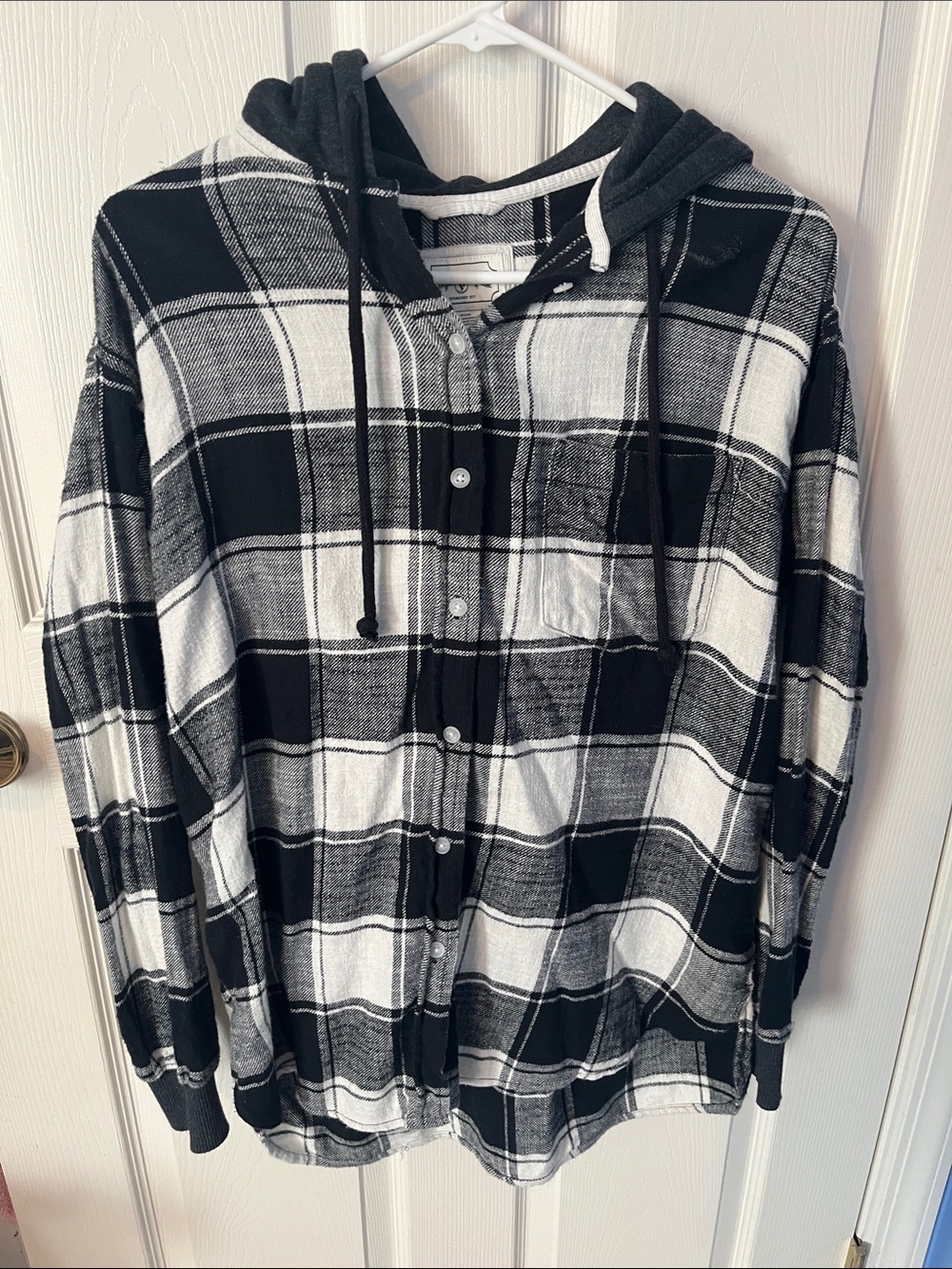 American Eagle Outfitters Black & White Plaid Hooded Button-Down Shirt